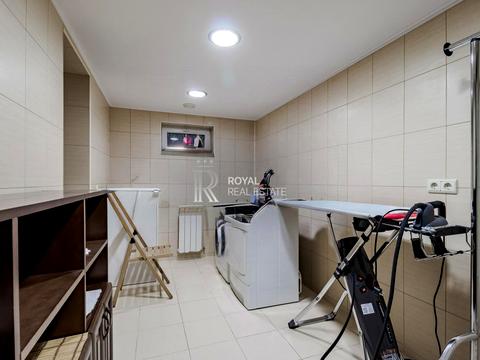 будинок за адресою Лютнева вул.