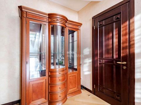 будинок за адресою Лютнева вул.