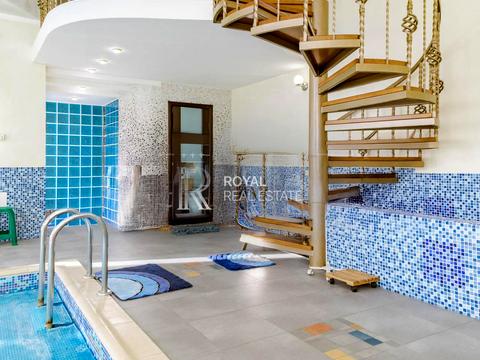 будинок за адресою Лютнева вул.