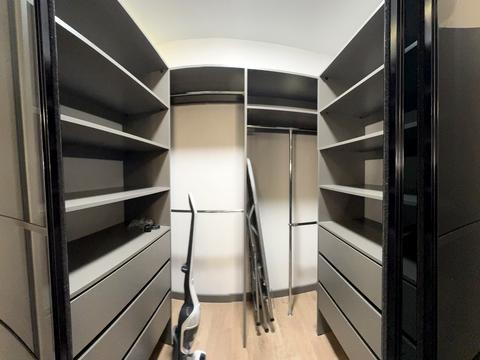 квартира по адресу Радісна, 4