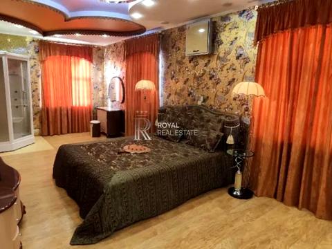 дом по адресу Сергія Світославського вул.