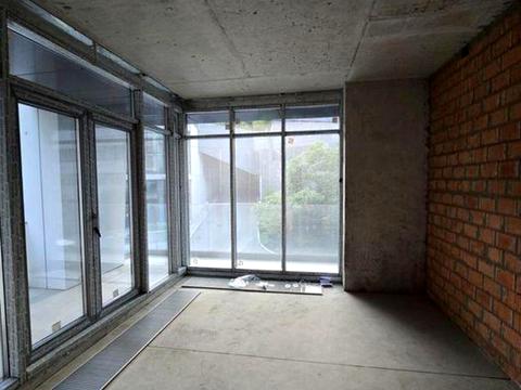 комерційна за адресою Болсуновська вул. (Сергія Струтинського), 21