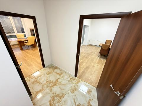 комерційна за адресою Інститутська вул., 18-А