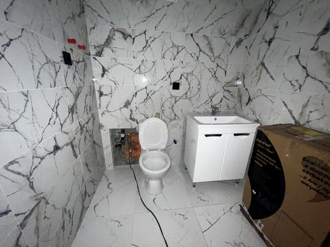 коммерческая по адресу Миру просп., 63а