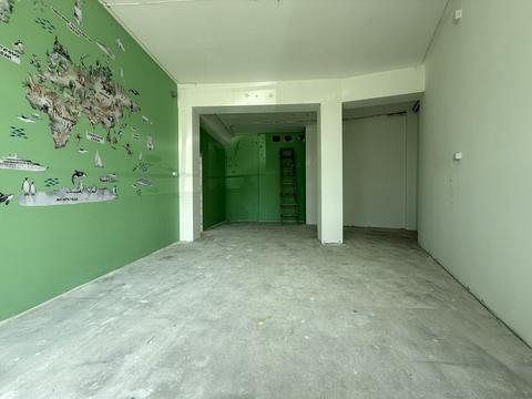 коммерческая по адресу Весняна ул., 18