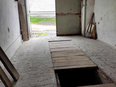 паркомісце за адресою Демнянська вул., 1