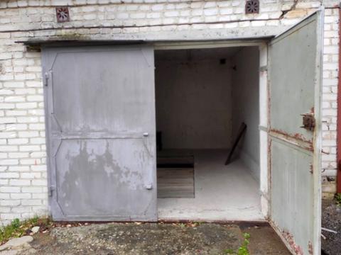 паркомісце за адресою Демнянська вул., 1