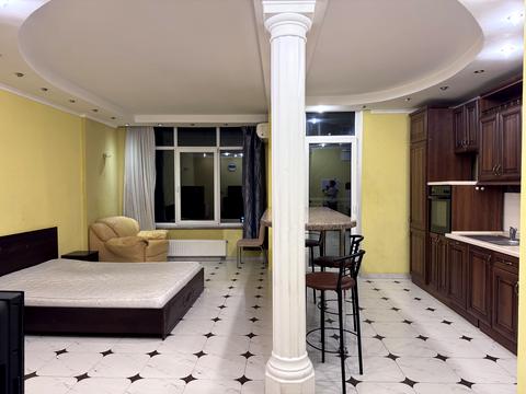 квартира за адресою Ованеса Туманяна вул., 3