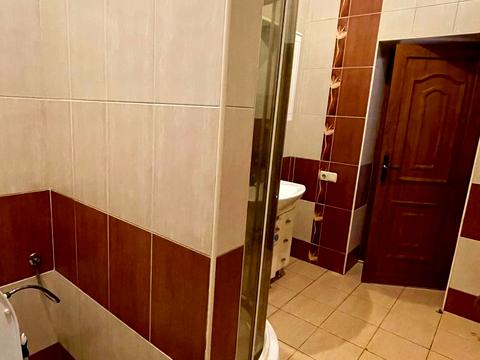 комерційна за адресою Низова, 2д