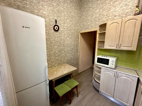 квартира за адресою Набережно-Хрещатицька вул., 7-В