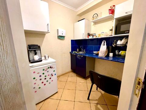 комерційна за адресою Зодчих вул., 3