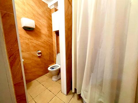 комерційна за адресою Зодчих вул., 3