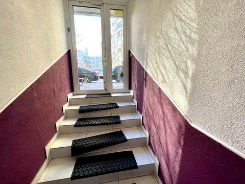 комерційна за адресою Зодчих вул., 3