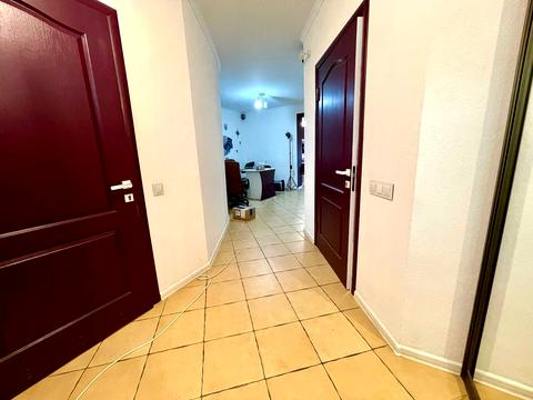 комерційна за адресою Зодчих вул., 3