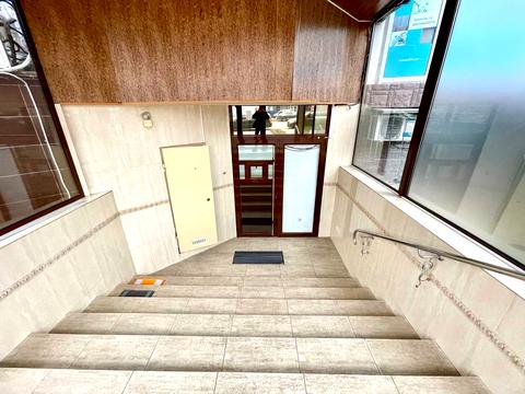 комерційна за адресою Келецька вул., 78