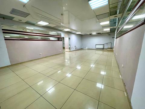 комерційна за адресою Келецька вул., 78