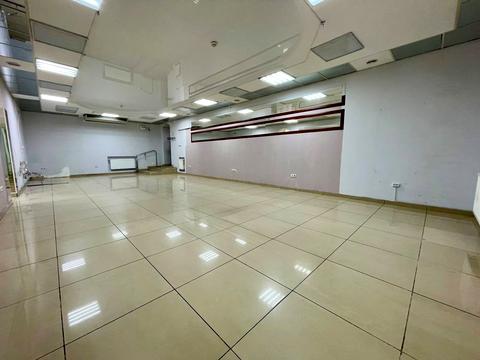 комерційна за адресою Келецька вул., 78