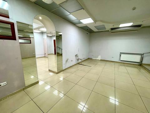 комерційна за адресою Келецька вул., 78