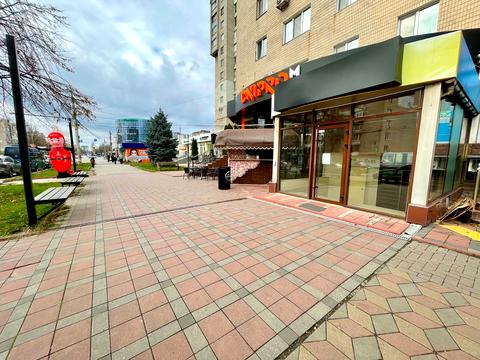 комерційна за адресою Келецька вул., 78