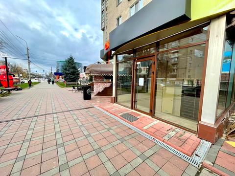 комерційна за адресою Келецька вул., 78