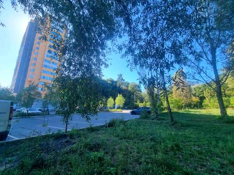 комерційна за адресою Магістральна вул., 33