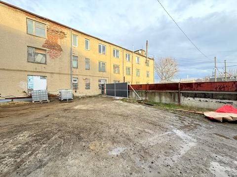 комерційна за адресою Богдана Хмельницького вул., 77