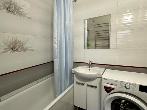 будинок за адресою Богдана Хмельницкого вул.