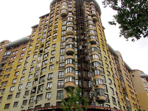 квартира за адресою Євгена Коновальця вул. (Щорса), 32-Б