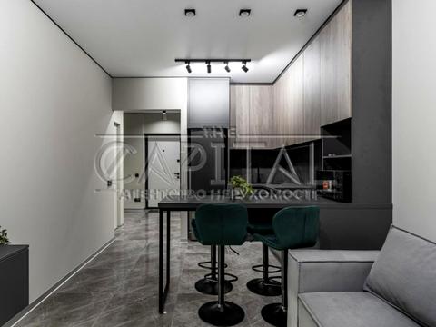 квартира за адресою Салютна вул., 2к6