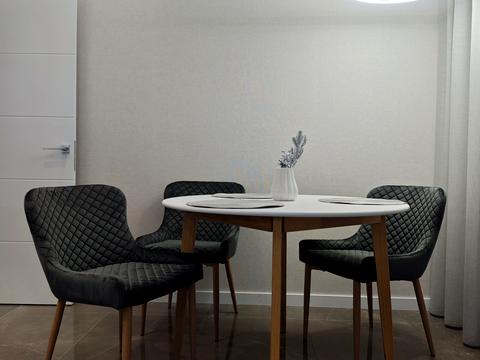 квартира за адресою Олеся Бердника вул., 1-Д