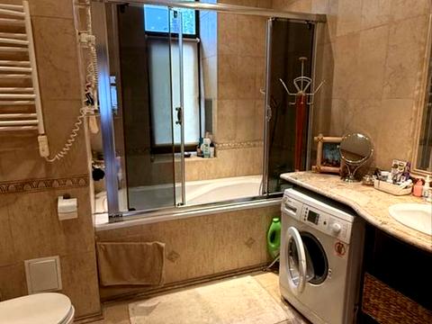 квартира за адресою Академіка Богомольця вул., 7/14