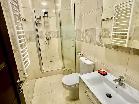 квартира за адресою Лабораторна вул., 6