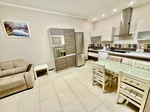 квартира за адресою Лабораторна вул., 6