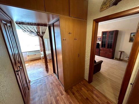 квартира за адресою Червоної Калини просп. (Володимира Маяковського), 49-А