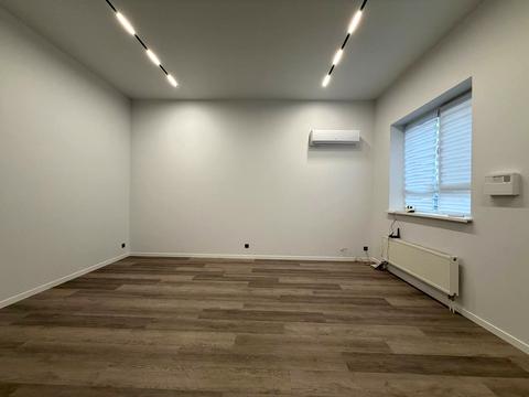 комерційна за адресою Вінницьке шосе, 1/3А