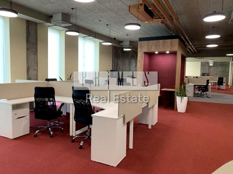 комерційна за адресою Перемоги вул., 2