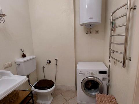 квартира за адресою Драгоманова вул., 4-А