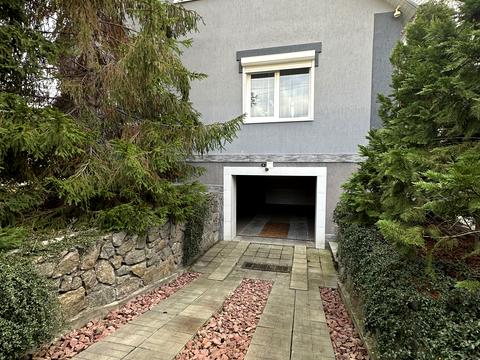 дом по адресу Свято-Покровская ул. (Ленина)