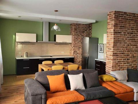 квартира за адресою Раїси Окіпної вул., 10