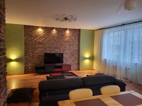 квартира за адресою Раїси Окіпної вул., 10