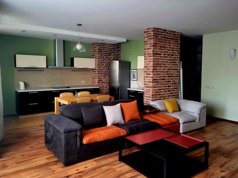 квартира за адресою Раїси Окіпної вул., 10