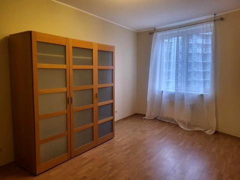 квартира за адресою Раїси Окіпної вул., 10