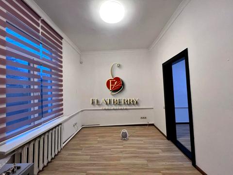 комерційна за адресою Стадіонна вул., 14а