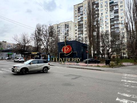 комерційна за адресою Стадіонна вул., 14а