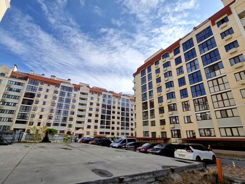 комерційна за адресою Надії пров., 3-A