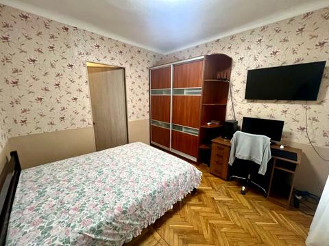 квартира за адресою Стратегічне шосе (Науки), 39-А