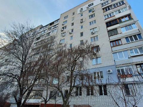 квартира за адресою Василя Макухи, 3