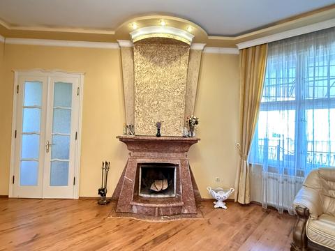 дом по адресу Михайла Грушевського ул.