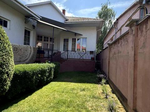 дом по адресу Михайла Грушевського ул.