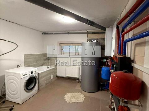 будинок за адресою Лісова вул.